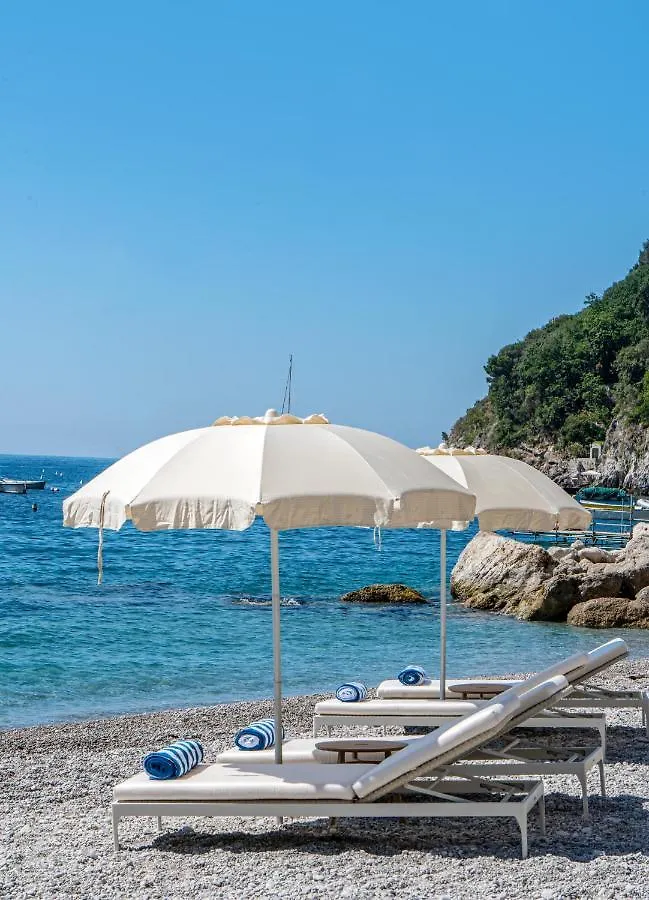 Hotel Borgo Santandrea Amalfi 5*,
