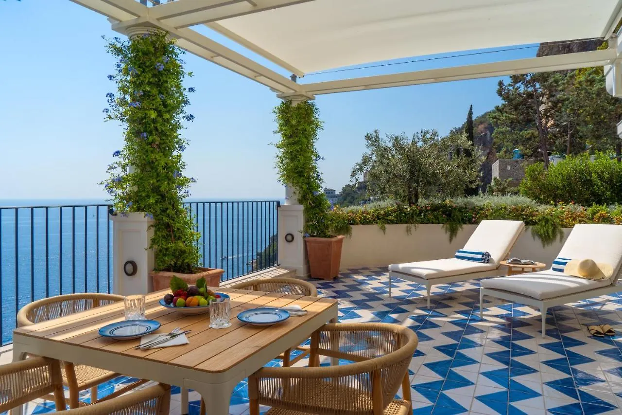 Borgo Santandrea Hotel Amalfi 5*,