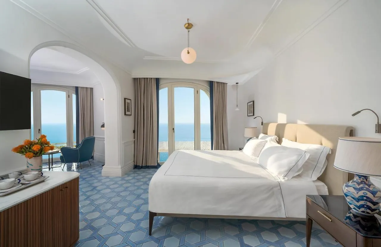 Borgo Santandrea Hotell Amalfi 5*,