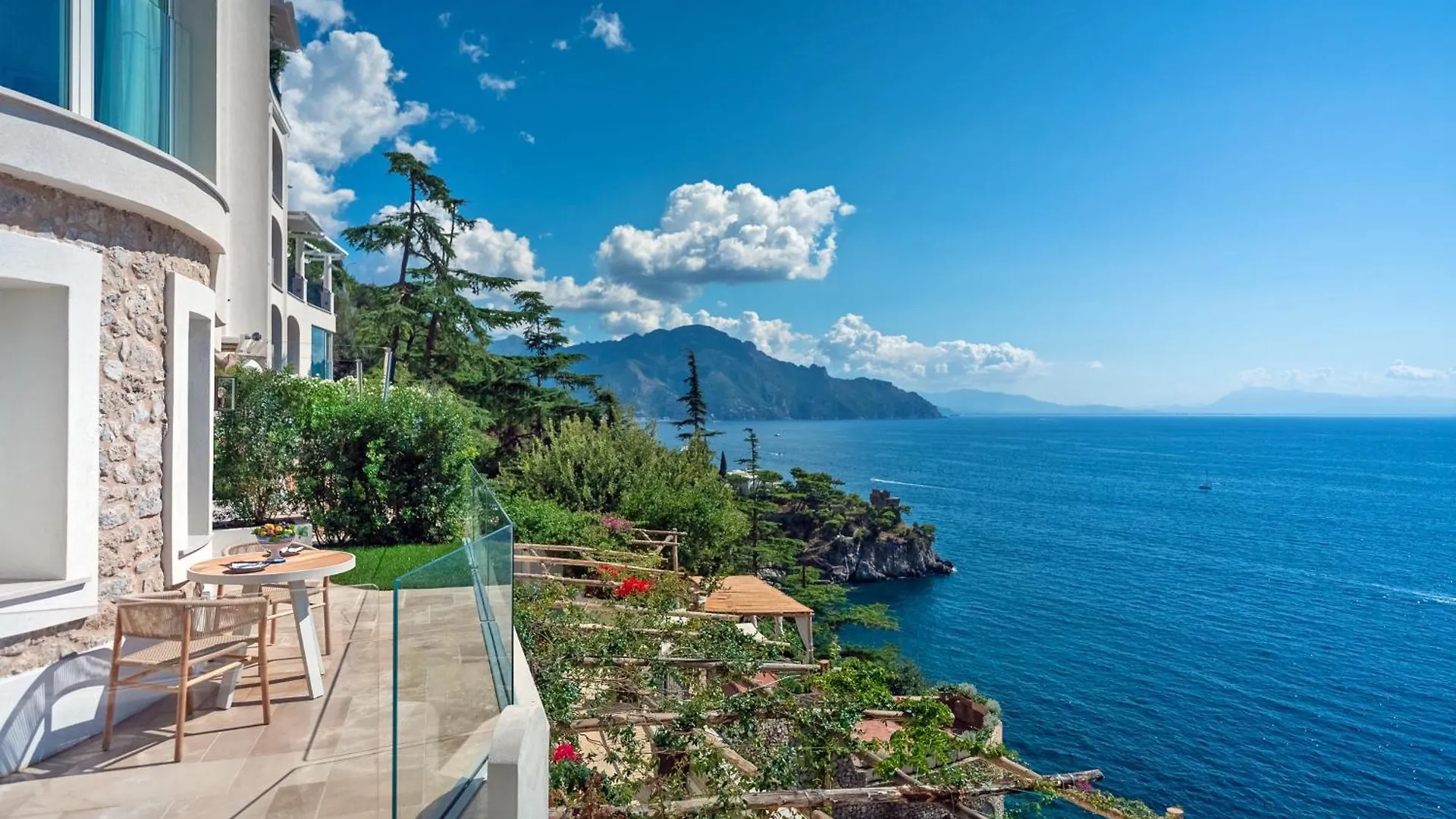 Borgo Santandrea Hotel Amalfi 5*,