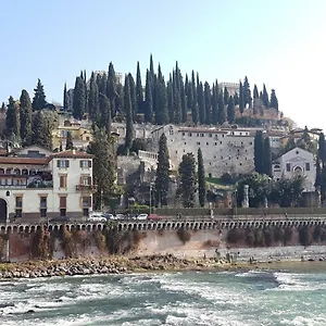 Casa Giorgione Di Luca & Paola , Verona Italy
